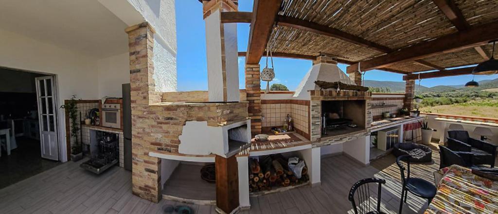Bed and Breakfast Mari & Monti Giba Екстер'єр фото